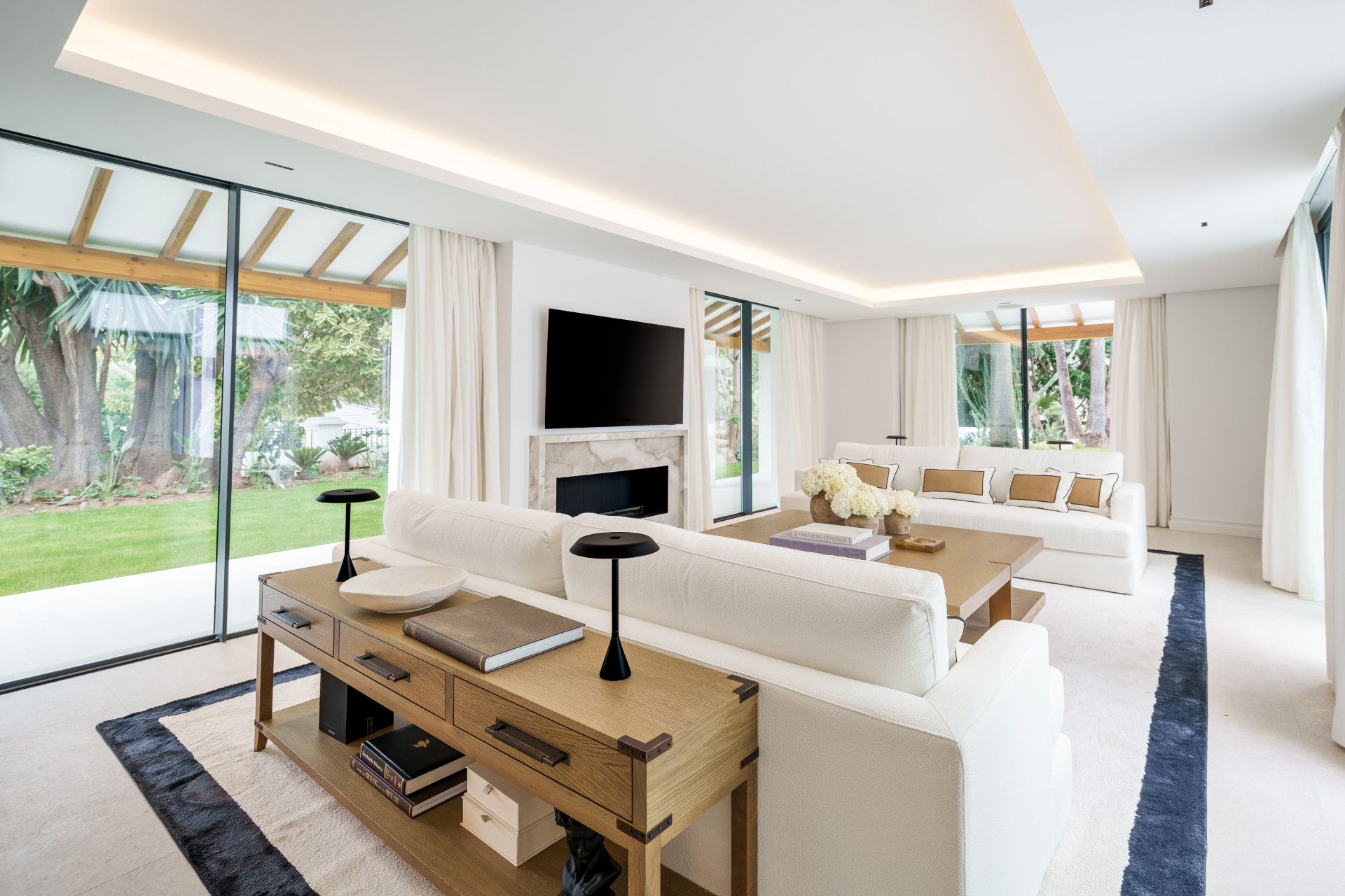 Villa in Nueva Andalucia, Las Brisas, Nueva Andalucia, 5/12