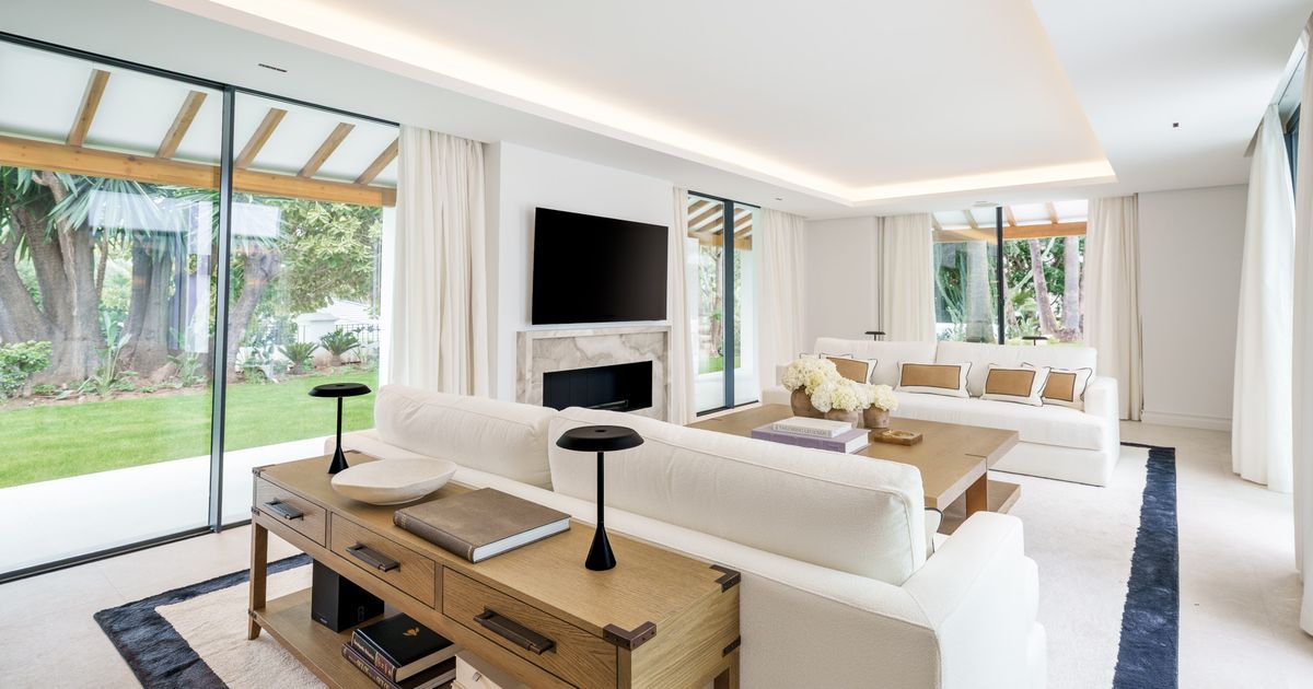 Villa in Nueva Andalucia, Las Brisas, Nueva Andalucia, 5/12