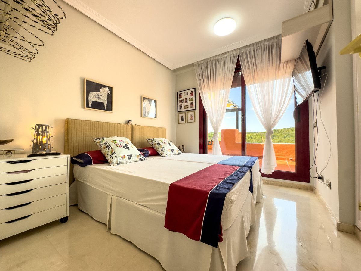 Penthouse in Casares, Casares, 12/12