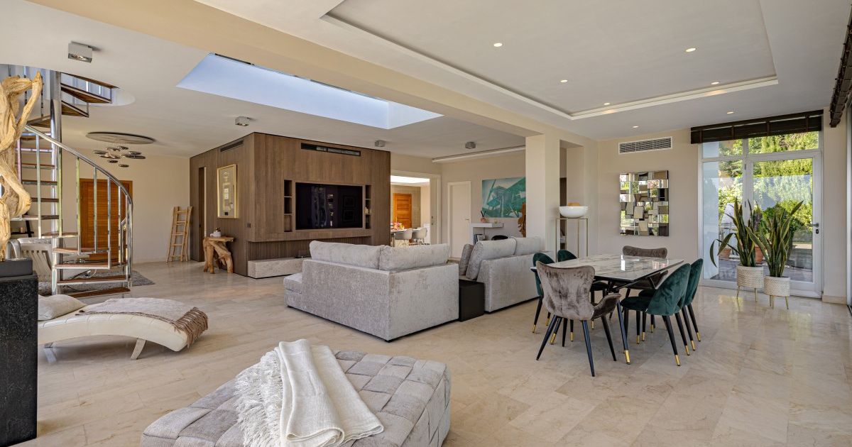 Отдельно стоящая вилла в Marbella, Marbella, 10/12