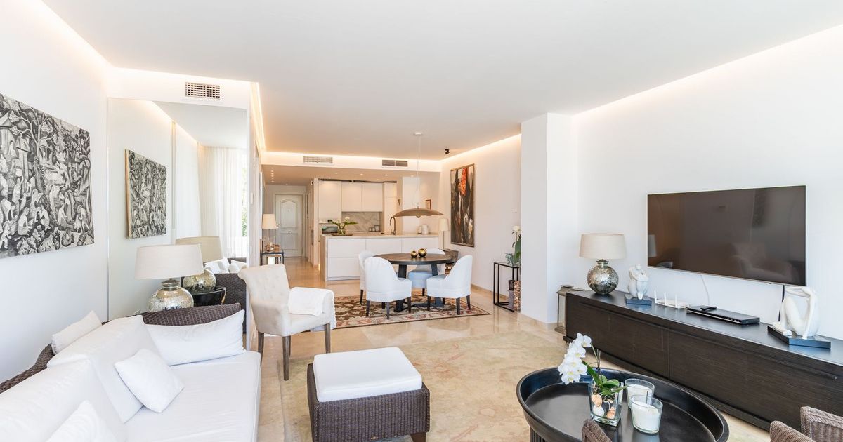 Middle Floor Apartment in Estepona, Estepona, 8/12