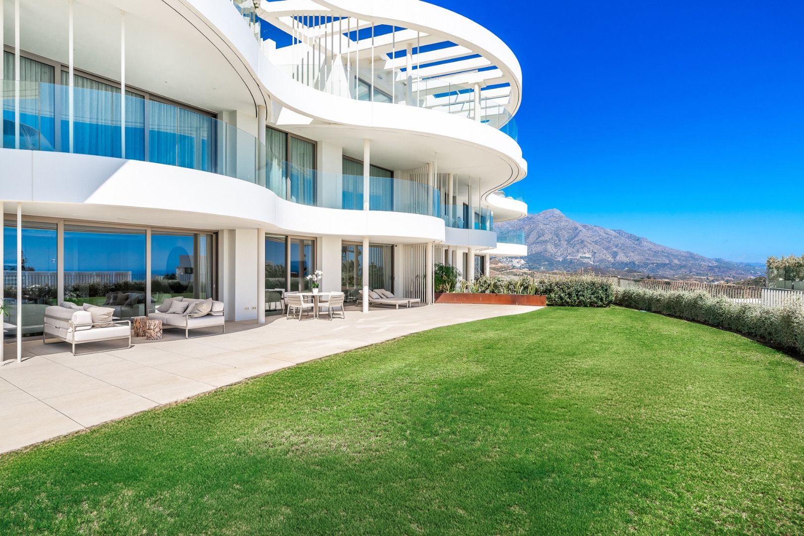 Ground Floor Apartment in Benahavis, The View Marbella, Benahavis, 1/12