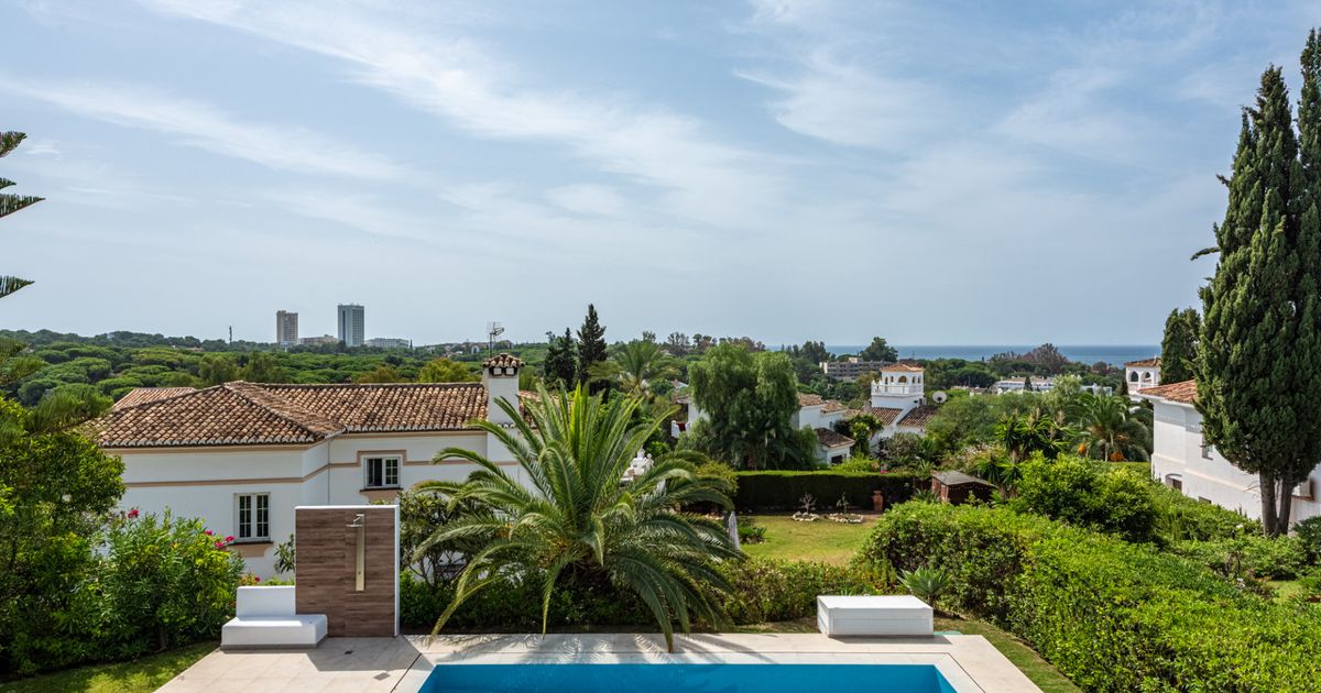 Villa in Marbella East, Elviria, Marbella East, 2/12