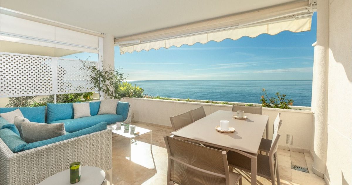 Квартира на среднем этаже в Estepona, Estepona, 2/12