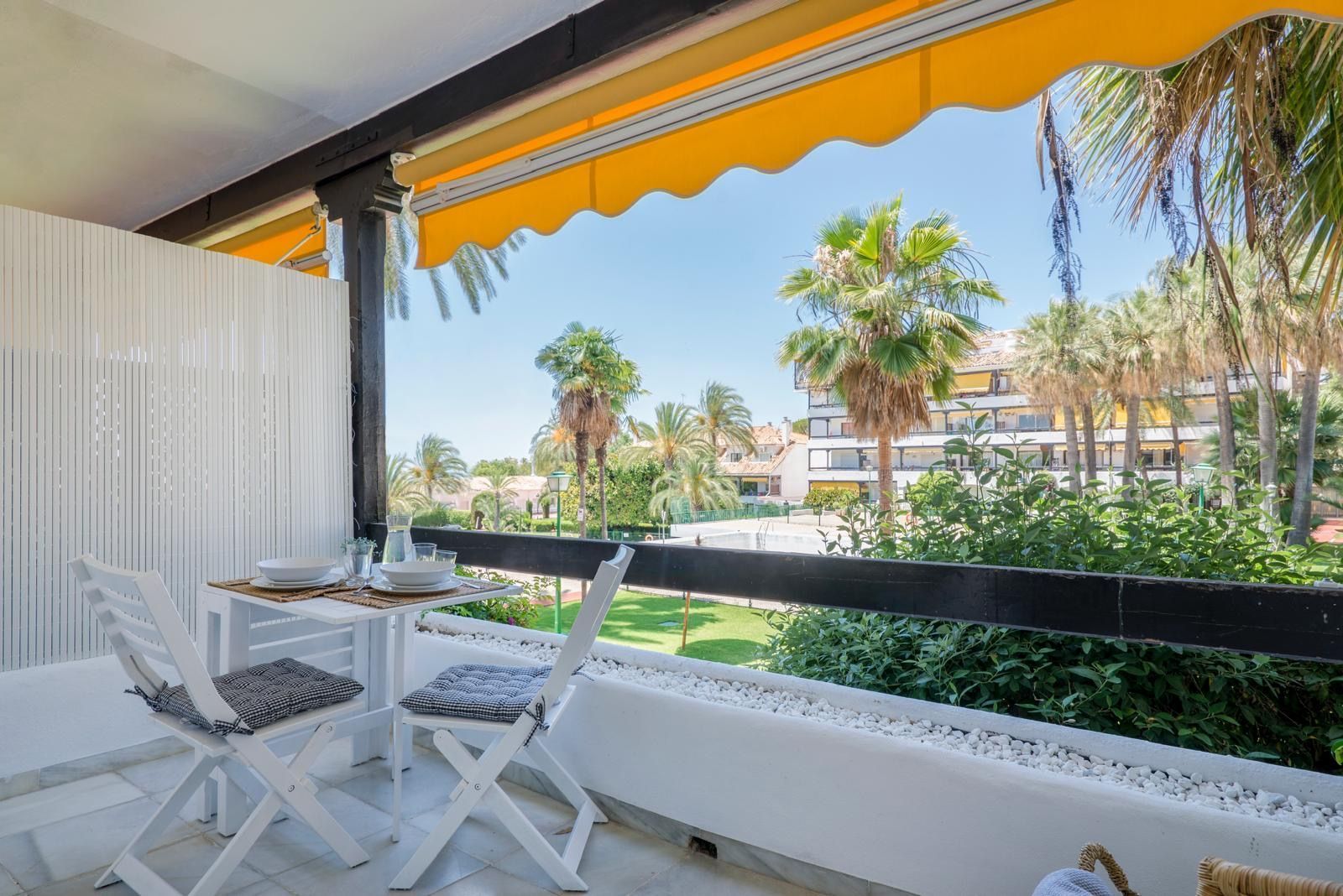 Studio-Apartment in mittlerer Etage in Marbella, Marbella, 4/12