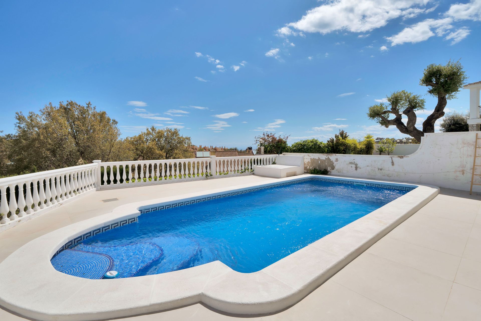 Semi Detached House in Marbella East, La Mairena, Marbella East, 2/12