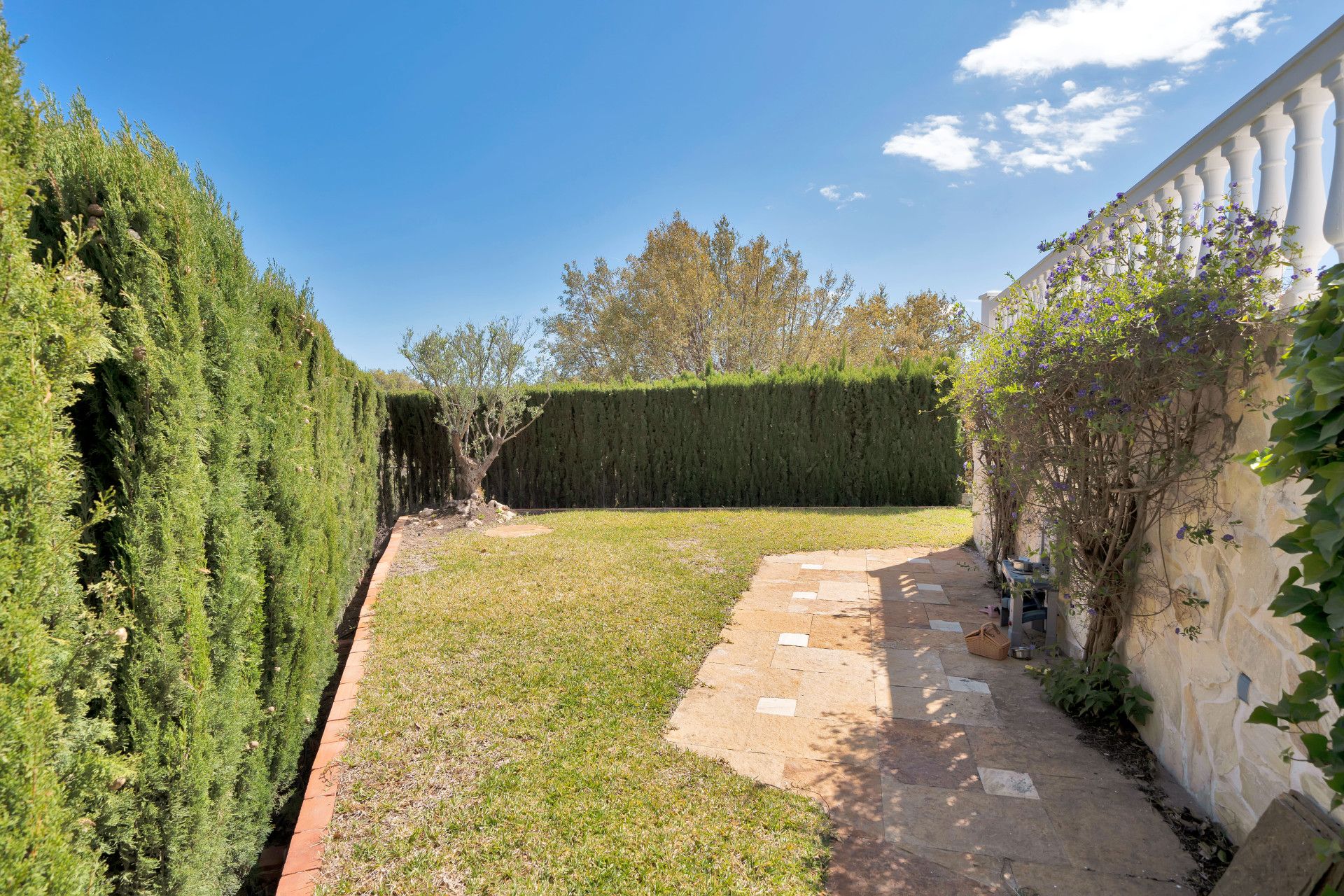 Semi Detached House in Marbella East, La Mairena, Marbella East, 4/12