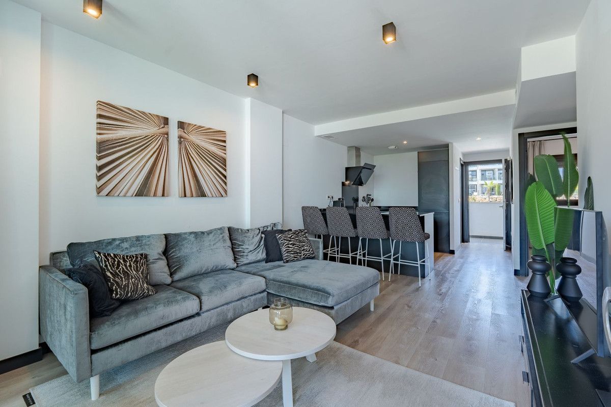 Middle Floor Apartment in Mijas, Mijas, 1/12