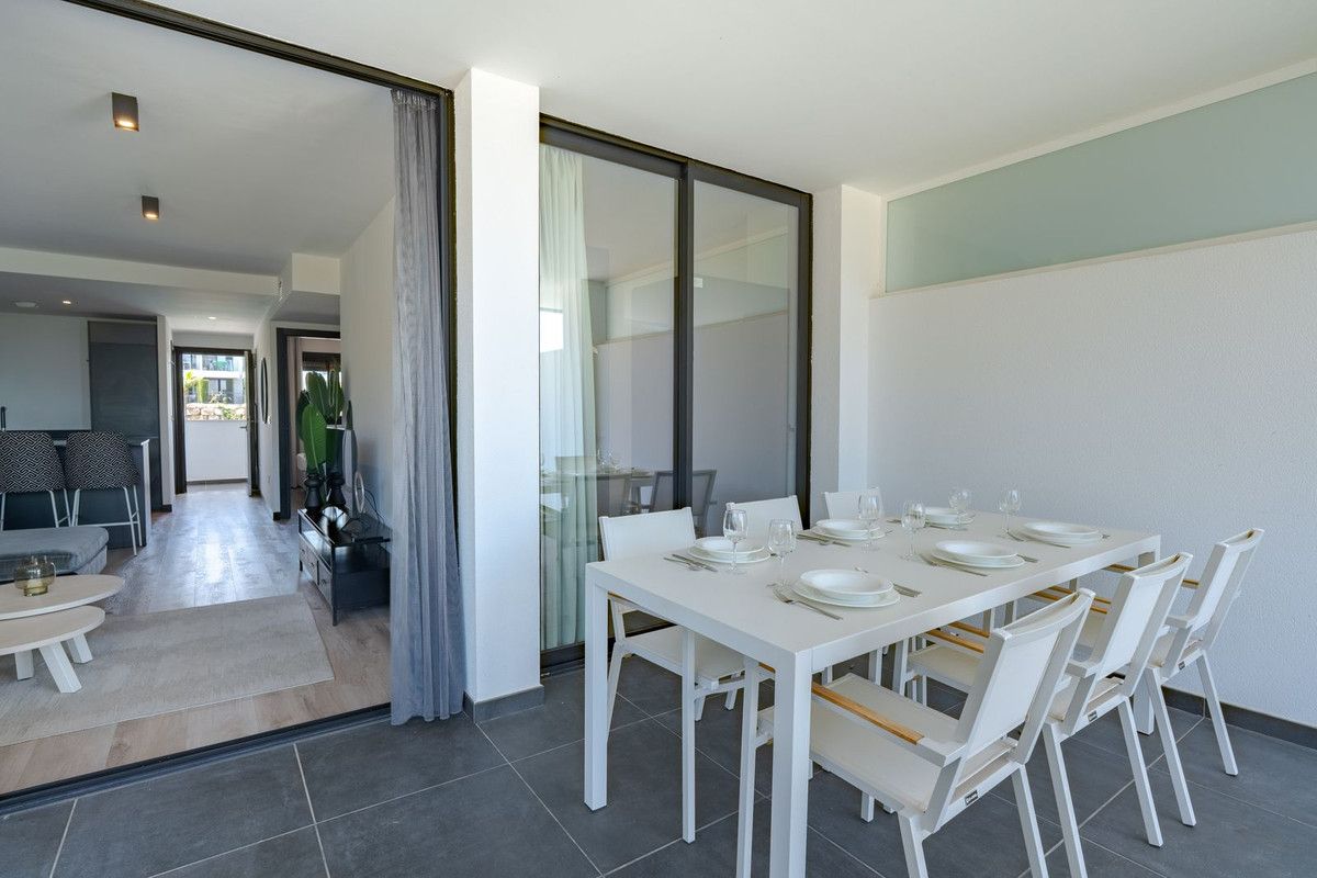Middle Floor Apartment in Mijas, Mijas, 6/12
