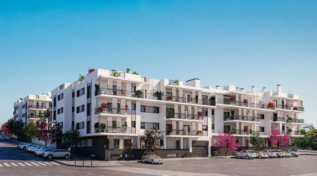 Middle Floor Appartement in Estepona, Estepona, 3/12