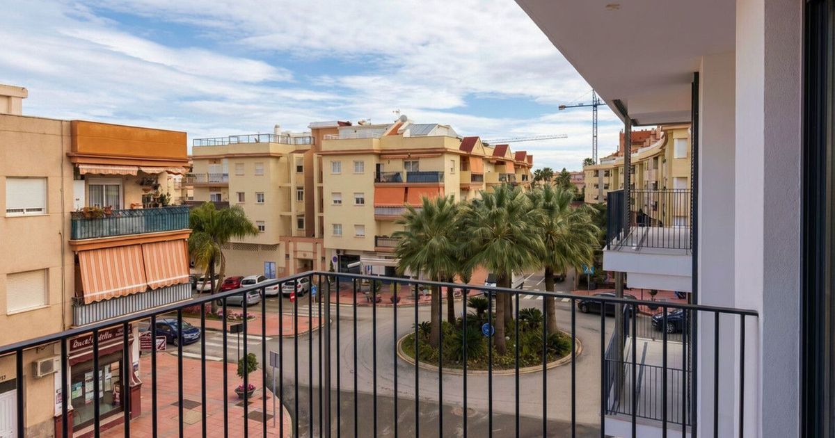 Middle Floor Appartement in Estepona, Estepona, 4/12
