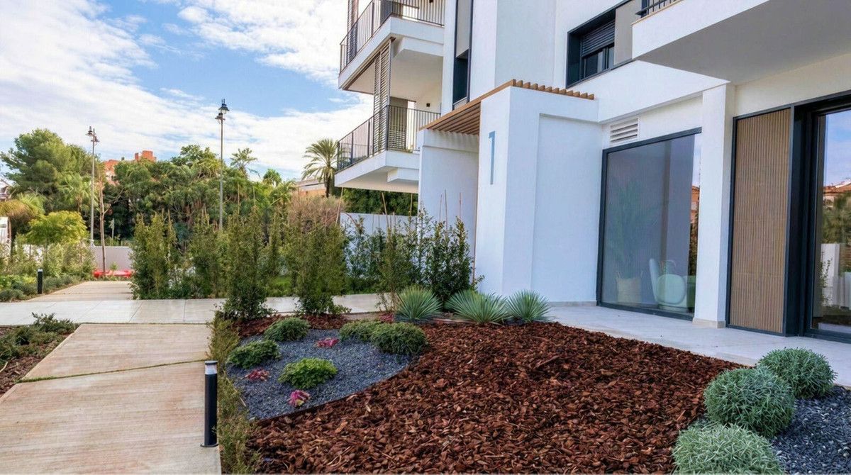 Middle Floor Appartement in Estepona, Estepona, 5/12