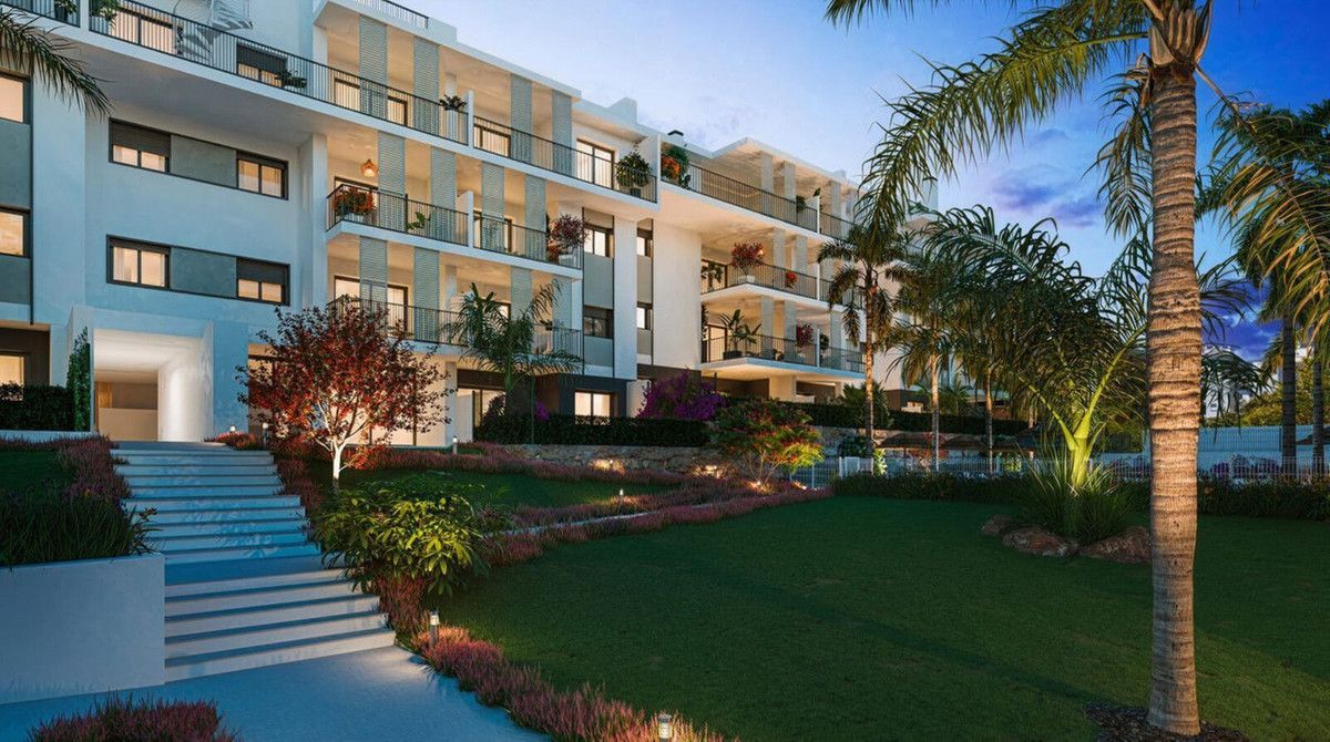 Middle Floor Appartement in Estepona, Estepona, 6/12