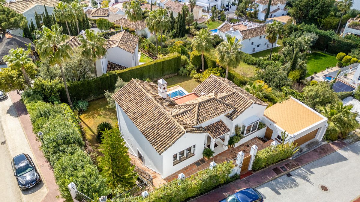 Detached Villa in Istán, Istán, 1/12