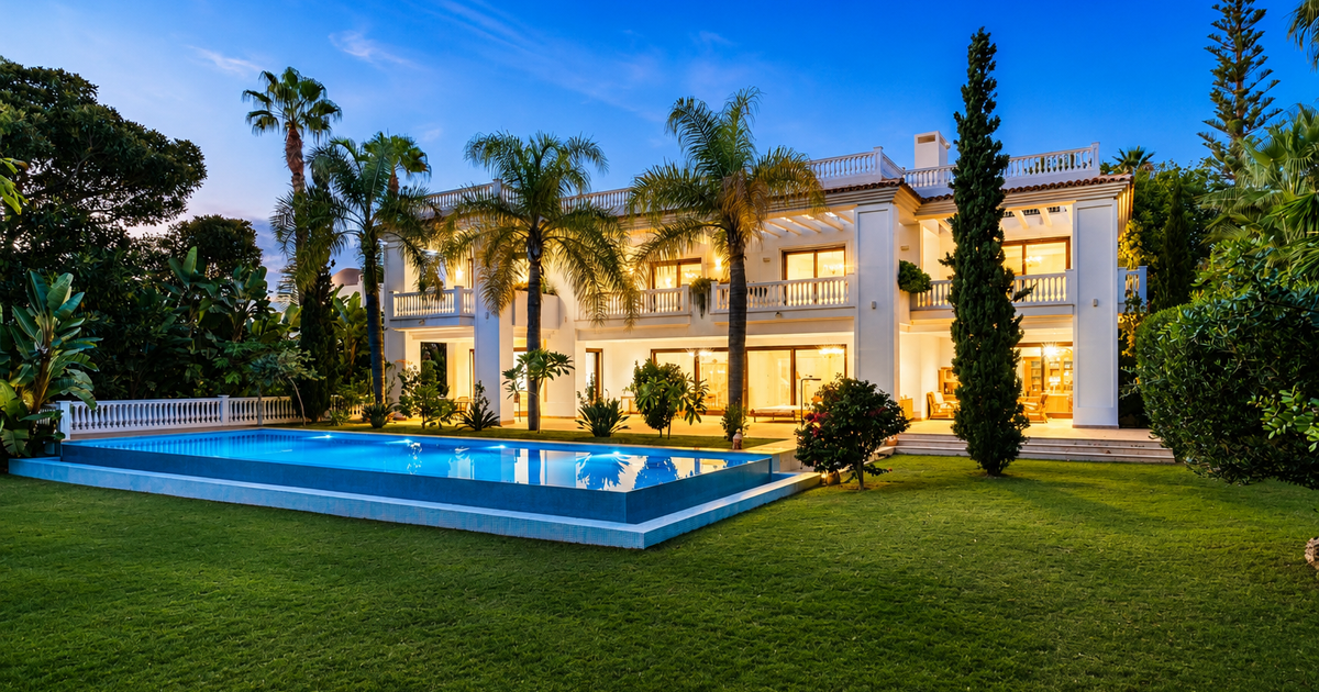 Villa in Estepona, Casasola, Estepona, 1/12