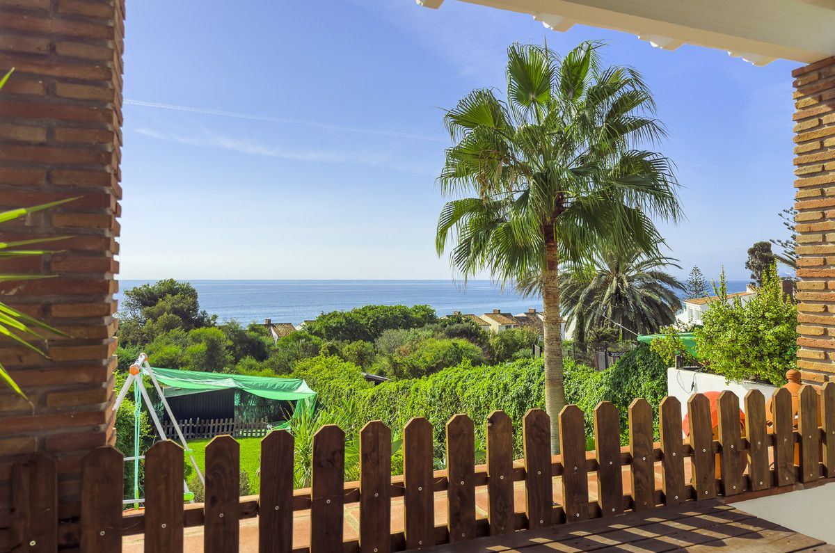 Semi-Detached House in Estepona, Estepona, 9/12