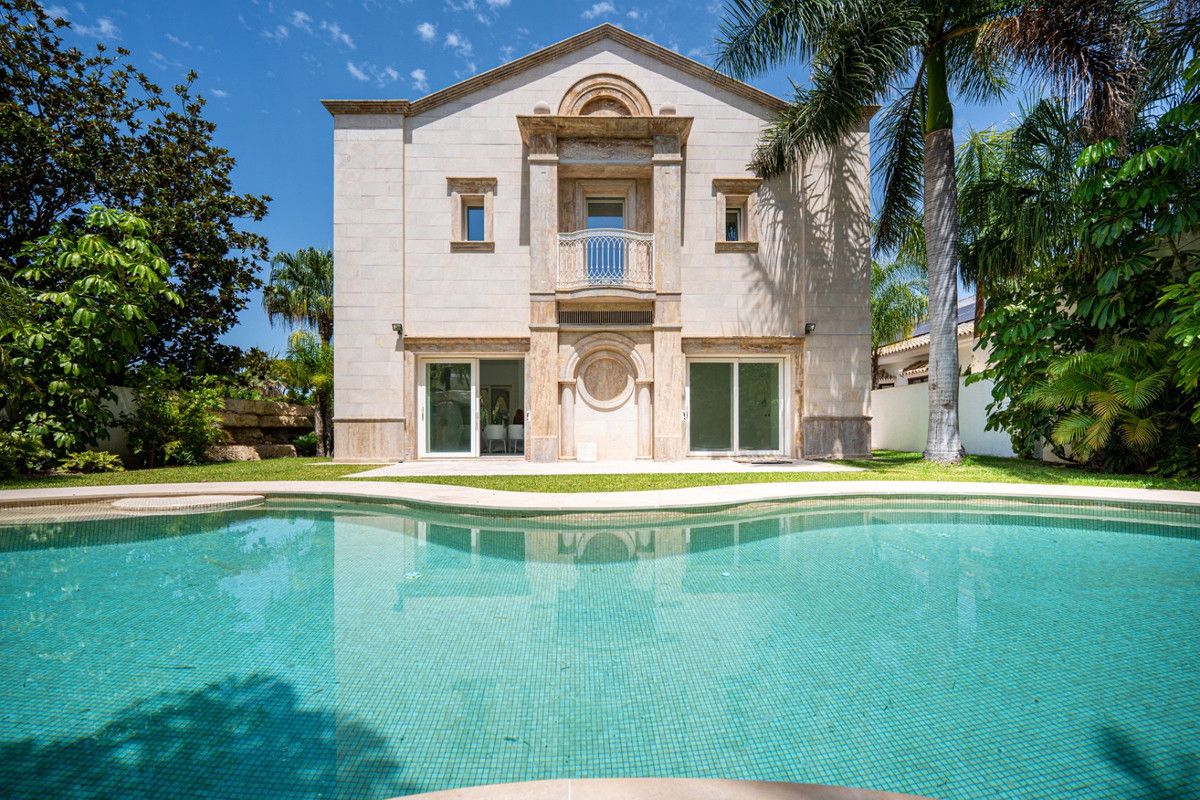 Freistehende Villa in Marbella, Marbella, 6/12