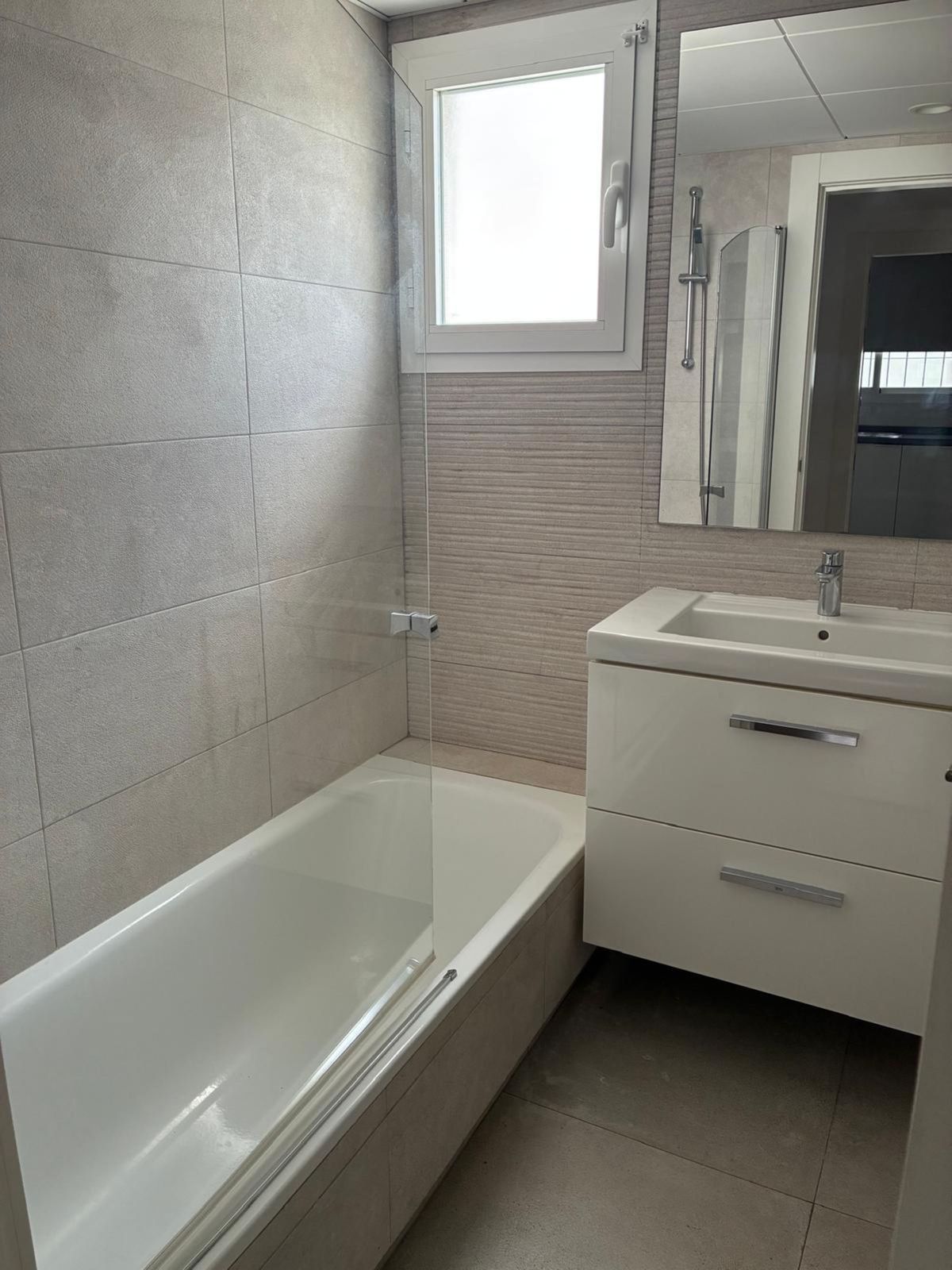 Ground Floor Apartment in San Pedro de Alcántara, San Pedro de Alcántara, 8/12