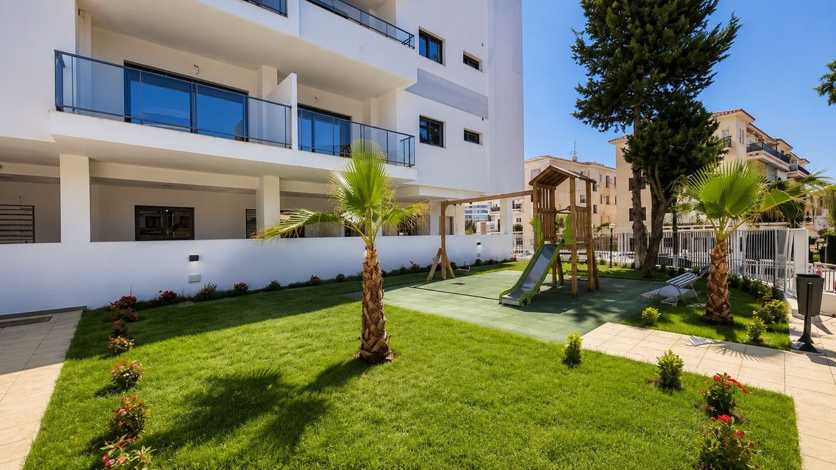 Lägenhet på mellanplan i Benalmadena Costa, Benalmadena Costa, 4/12