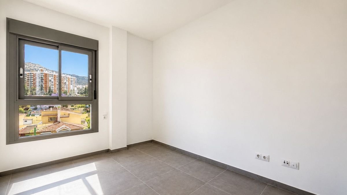 Lägenhet på mellanplan i Benalmadena Costa, Benalmadena Costa, 9/12