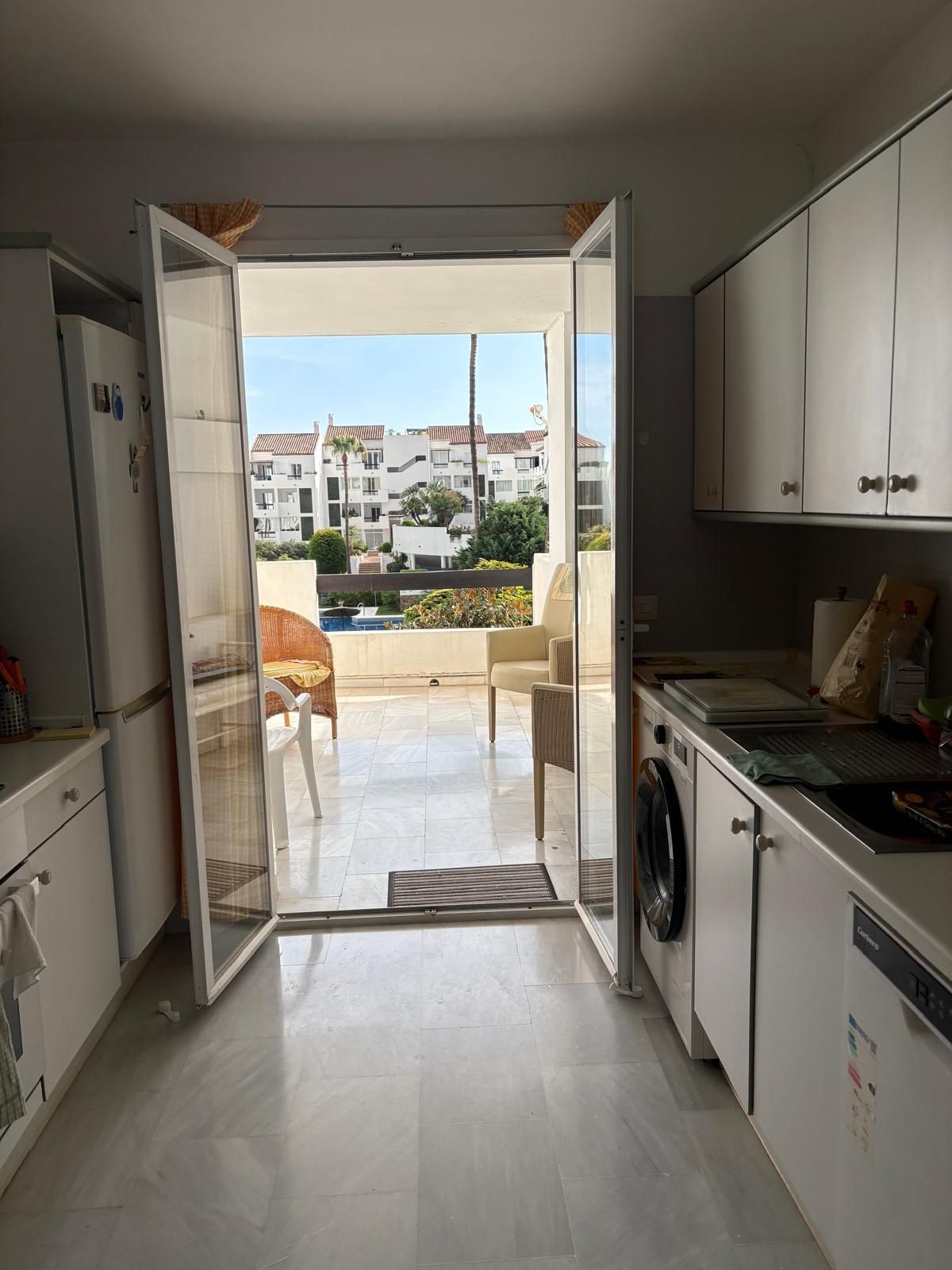 Middle Floor Apartment in Bel Air, Bel Air, 7/12