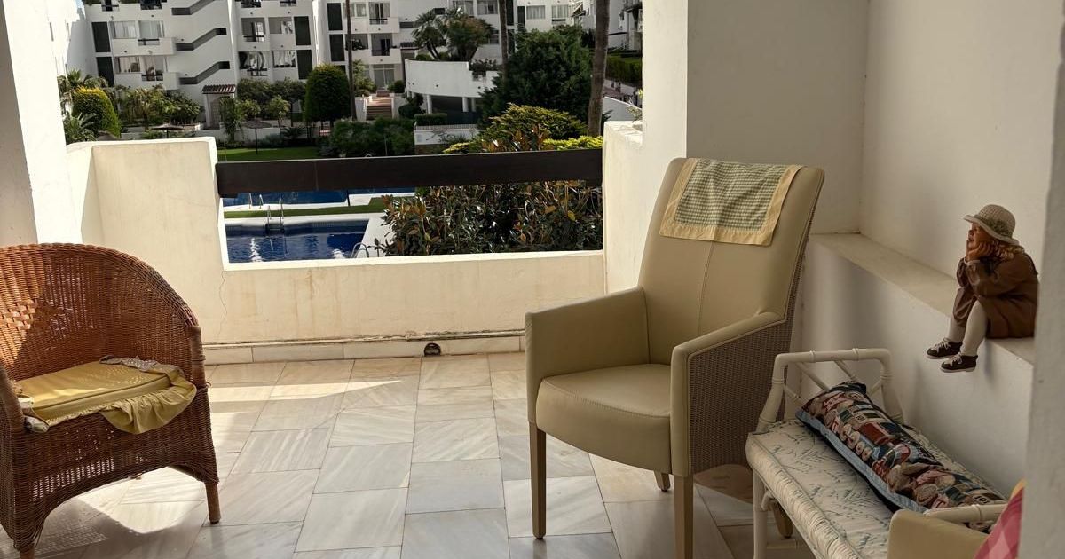 Middle Floor Apartment in Bel Air, Bel Air, 8/12