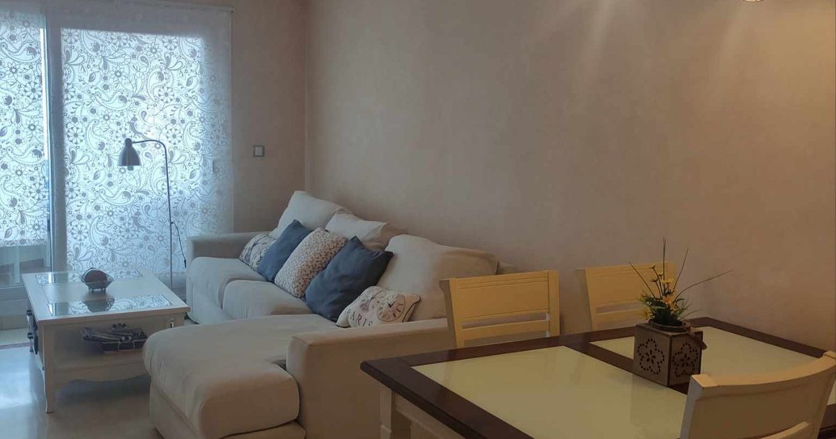 Appartement op de middelste verdieping in San Luis de Sabinillas, San Luis de Sabinillas, 4/12