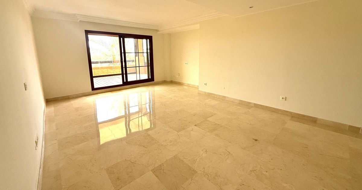 Penthouse Duplex in Benahavís, Benahavís, 7/12