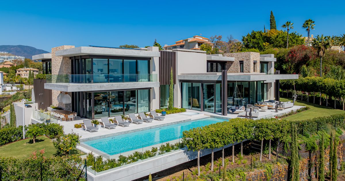 Villa in Benahavis, La Quinta, Benahavis, 1/12