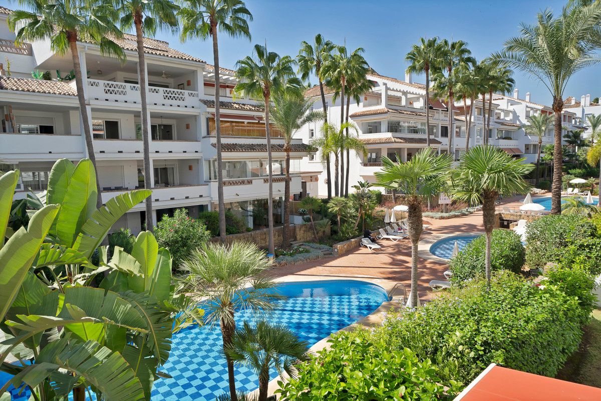 Erdgeschosswohnung in Marbella, Marbella, 2/12