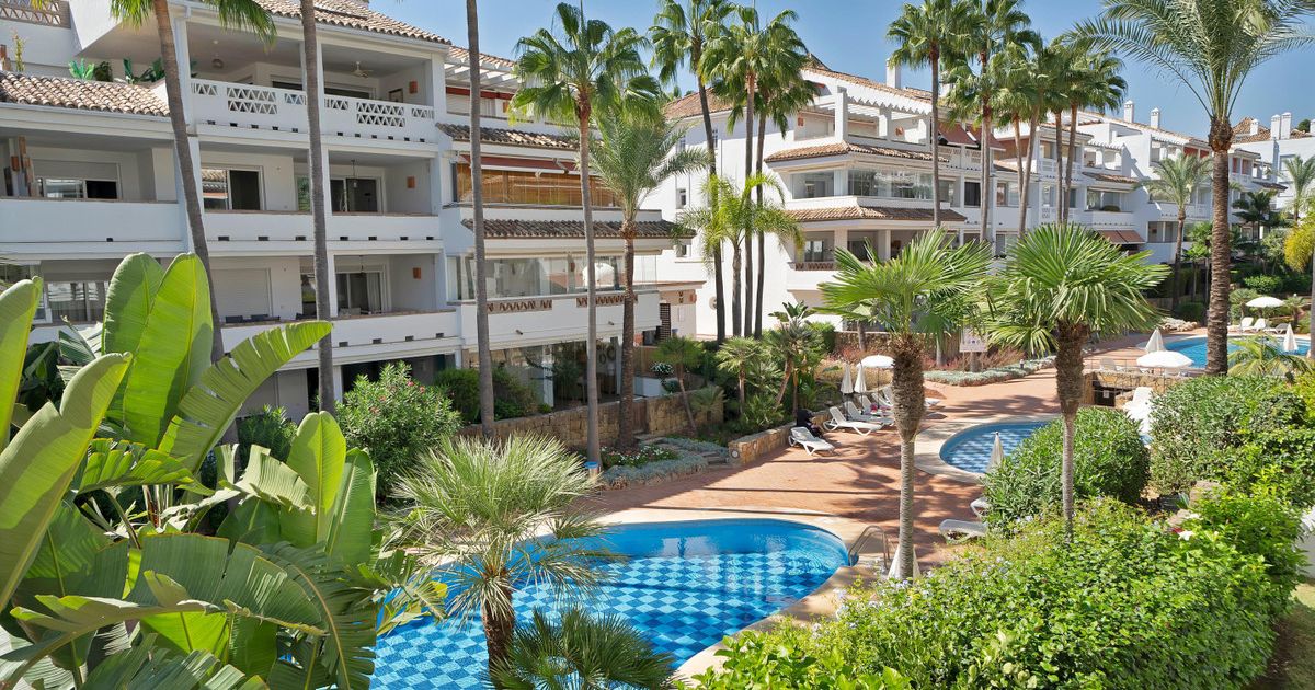 Erdgeschosswohnung in Marbella, Marbella, 2/12