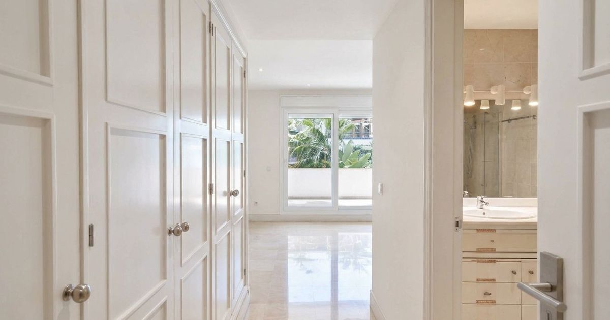 Erdgeschosswohnung in Marbella, Marbella, 12/12