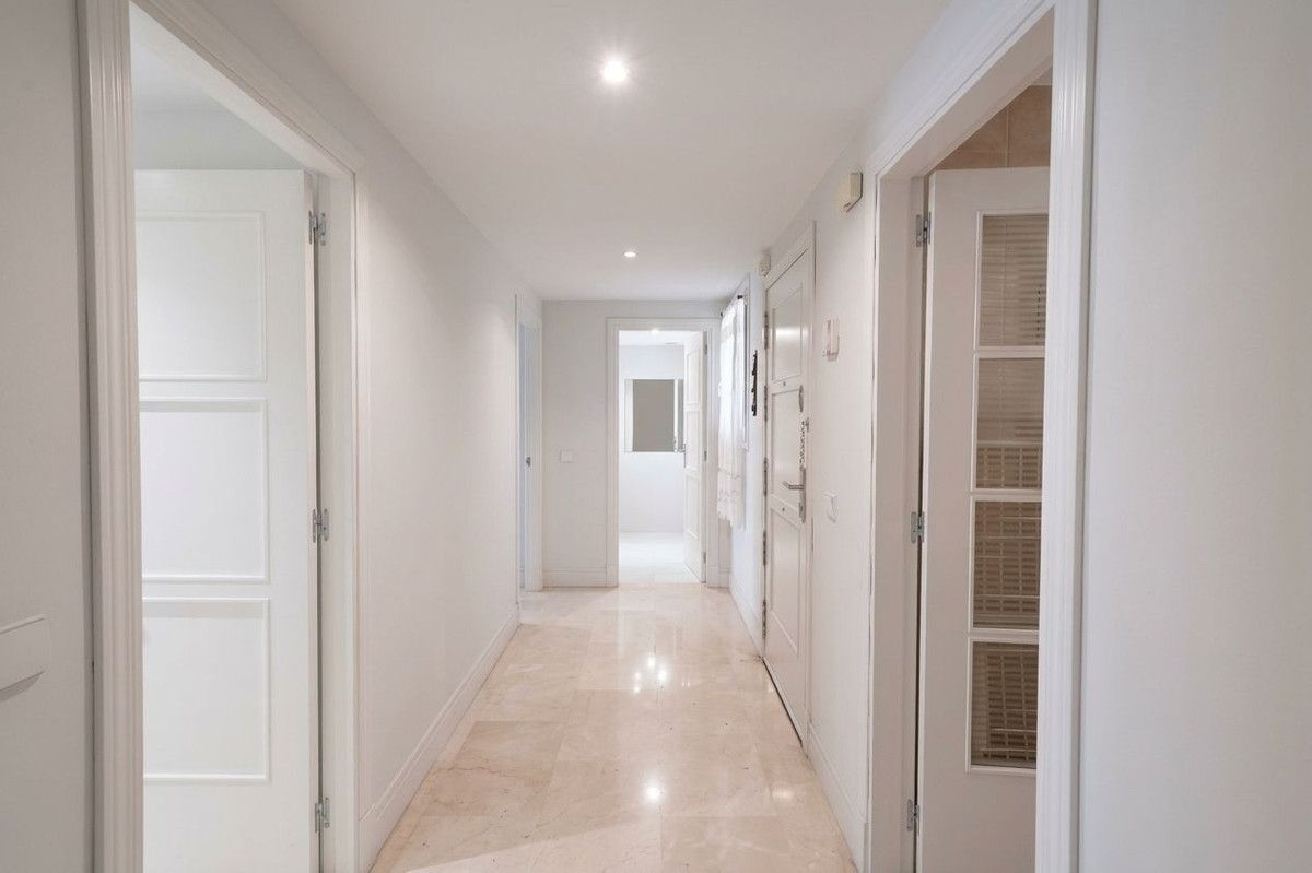 Erdgeschosswohnung in Marbella, Marbella, 8/12