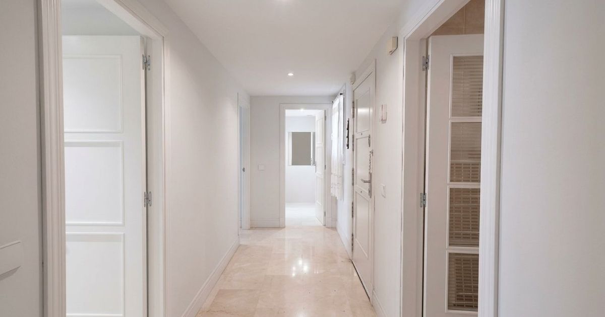 Erdgeschosswohnung in Marbella, Marbella, 8/12