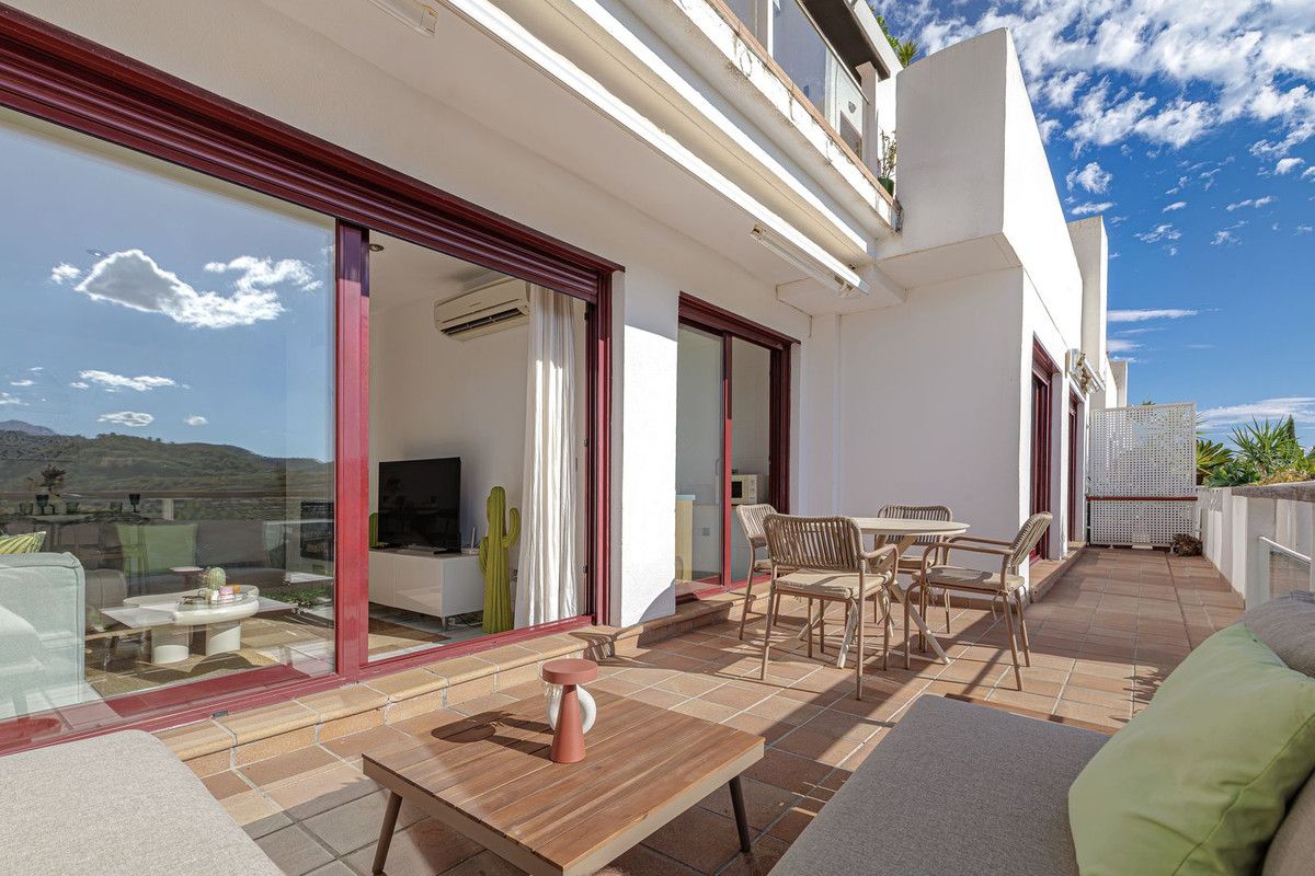 Mittelgeschoss-Wohnung in Benahavís, Benahavís, 1/12