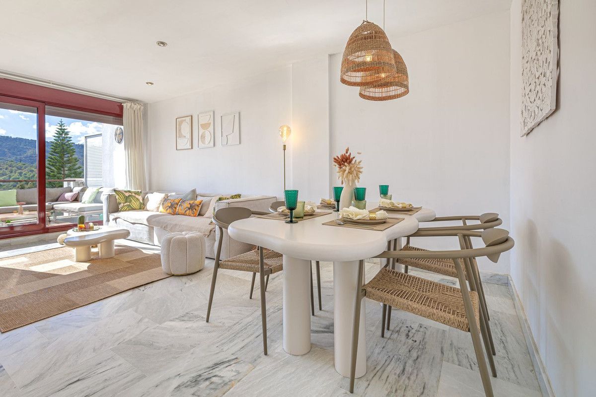Mittelgeschoss-Wohnung in Benahavís, Benahavís, 11/12