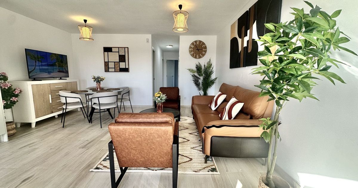 Appartement op de middelste verdieping in Calahonda, Calahonda, 4/12
