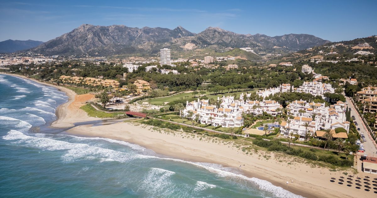 Apartament w Marbella East, Los Monteros Palm Beach, Marbella East, 1/12