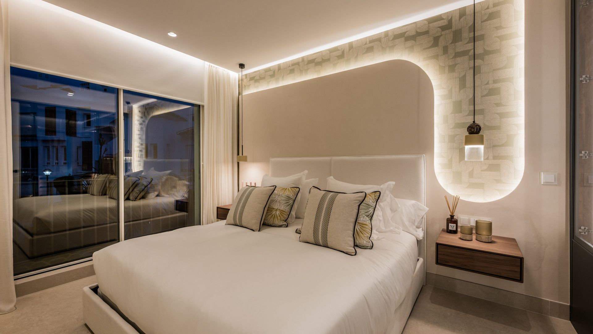 Apartament w Marbella East, Los Monteros Palm Beach, Marbella East, 10/12