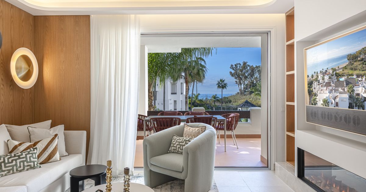 Апартаменты в Estepona, Bahía del Velerín, Estepona, 2/12