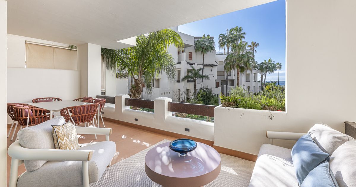 Апартаменты в Estepona, Bahía del Velerín, Estepona, 5/12