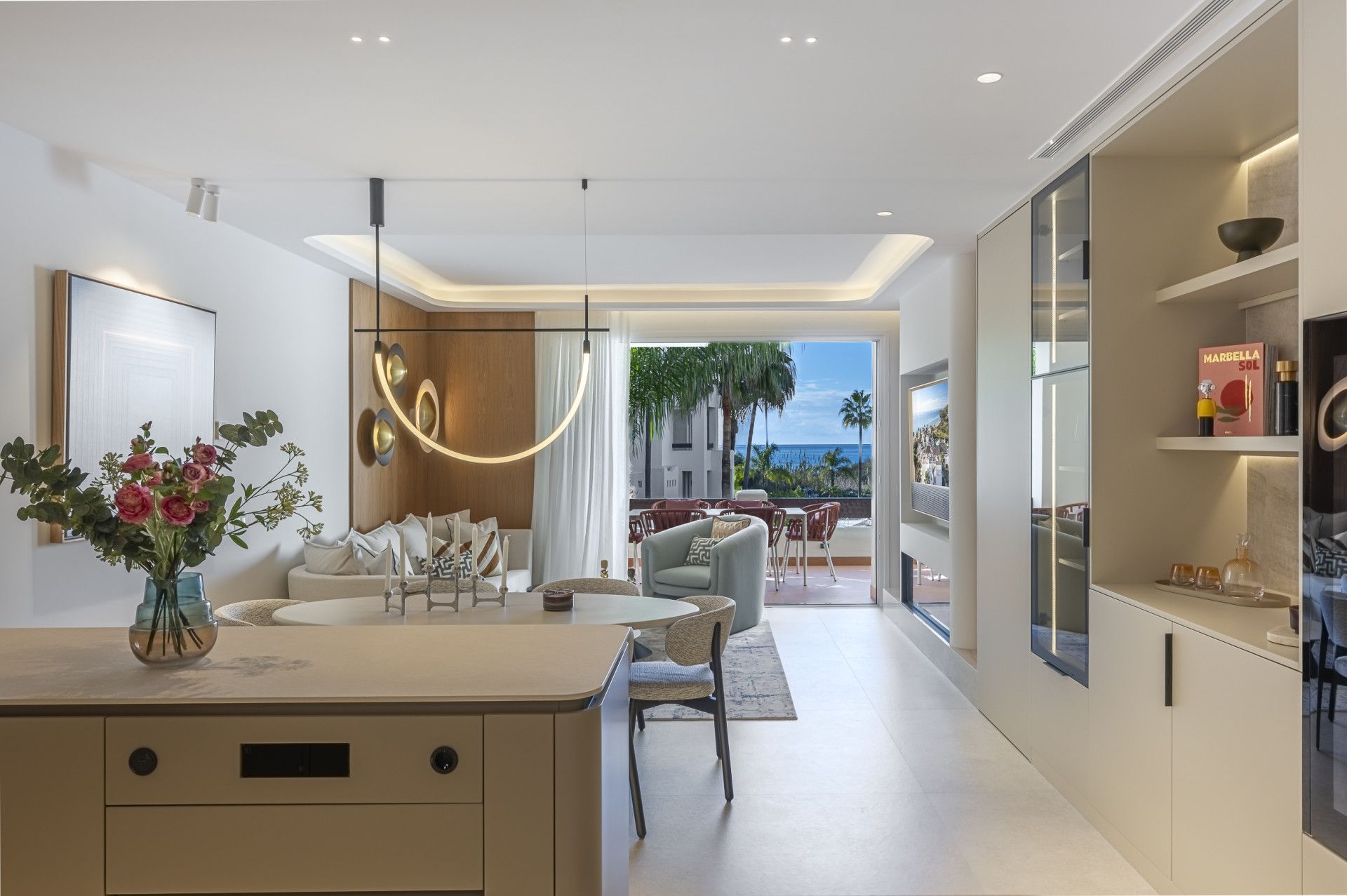 Апартаменты в Estepona, Bahía del Velerín, Estepona, 6/12