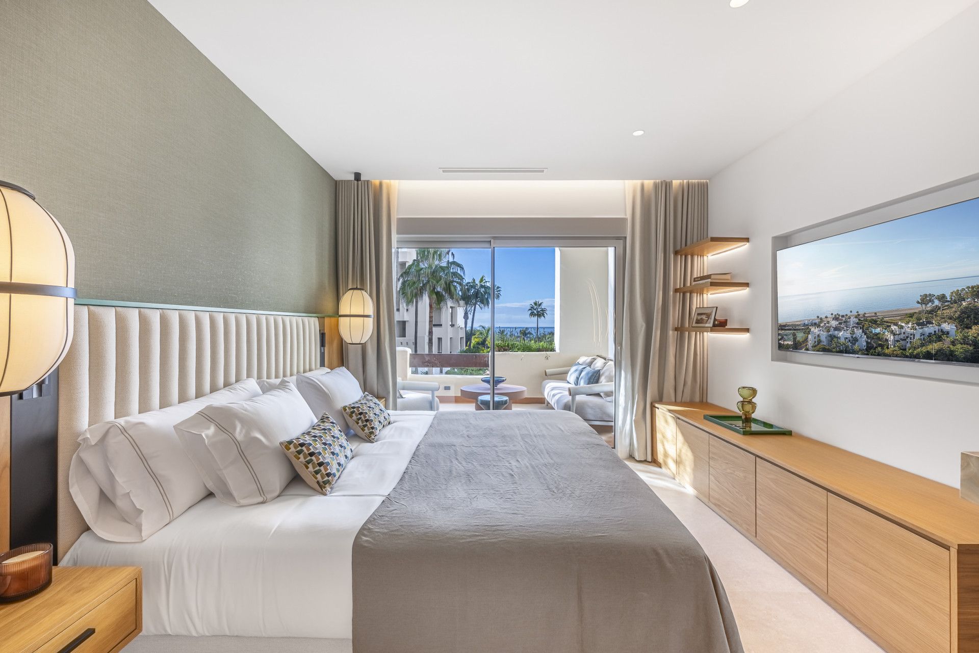Апартаменты в Estepona, Bahía del Velerín, Estepona, 8/12