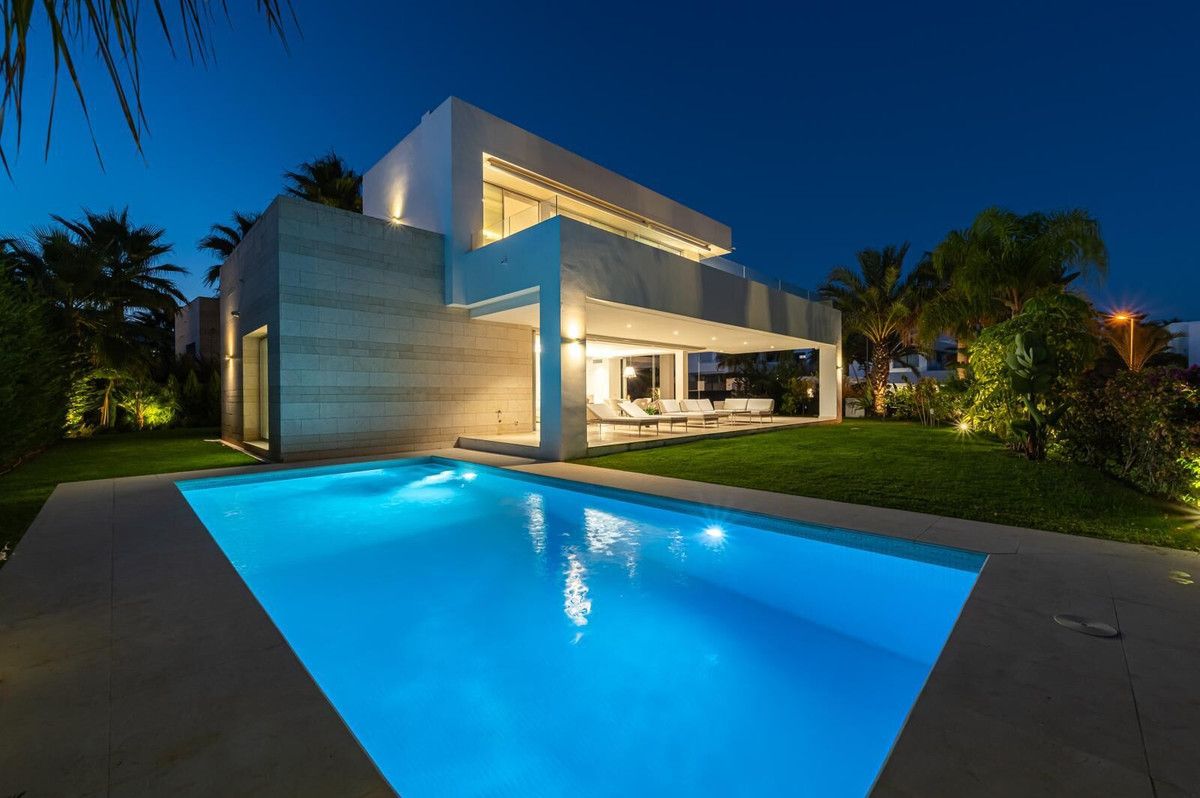 Detached Villa in Marbella, Marbella, 1/12