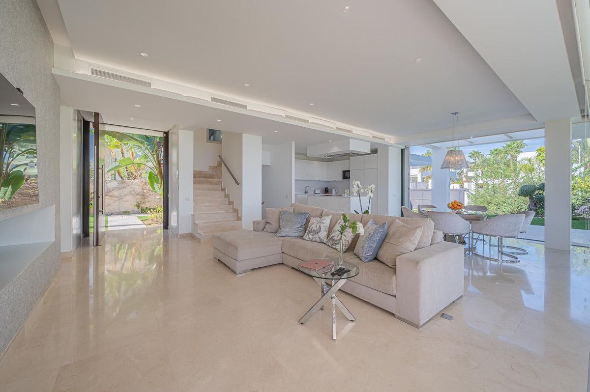 Detached Villa in Marbella, Marbella, 4/12