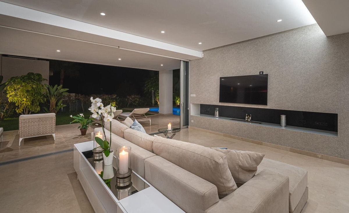 Detached Villa in Marbella, Marbella, 5/12