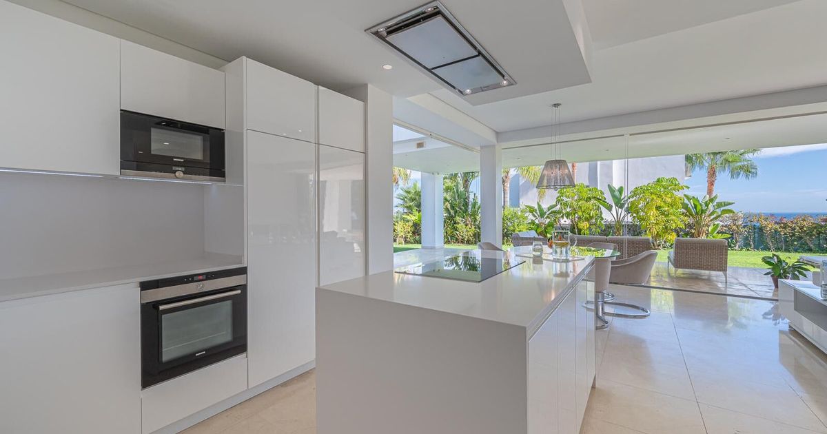 Detached Villa in Marbella, Marbella, 9/12