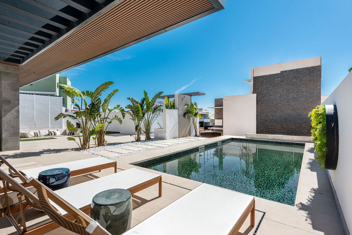 Detached Villa in La Cala, La Cala, 2/12