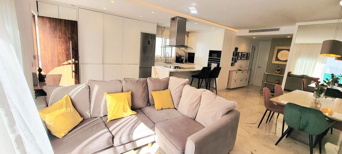 Middle Floor Apartment in Puerto Banús, Puerto Banús, 3/12