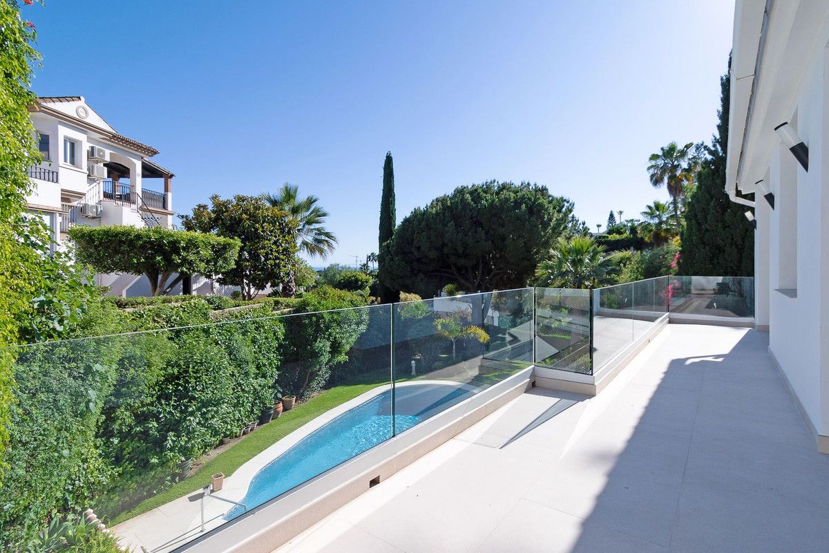 Willa wolnostojąca w Marbella, Marbella, 11/12